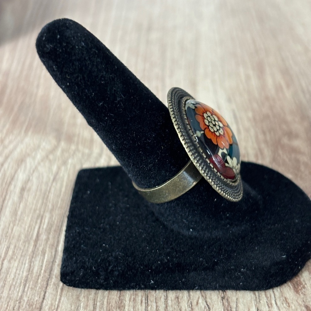 Bohemian floral print Victorian style adjustable ring, NWT, Handmade - Picture 3 of 3